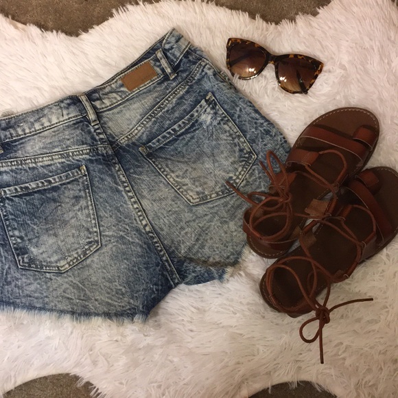 Garage destroyed denim acid wash shorts - Picture 2 of 4